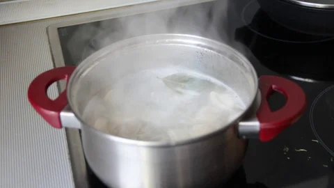 The process of making dumplings. Dumplings are cooked in boiling water Video stock 72374632