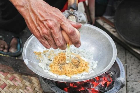The process of making an egg crust 스톡 사진