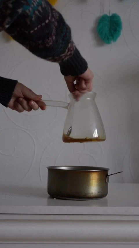 Process of making home made chocolate from carob Video stock 261982711