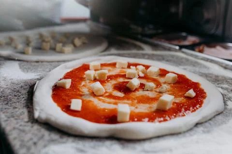 The process of making pizza. making pizza Foto stock