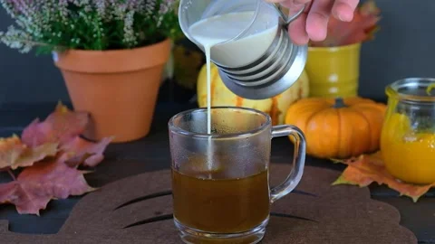 Process of making pumpkin latte Stock Footage 249108832