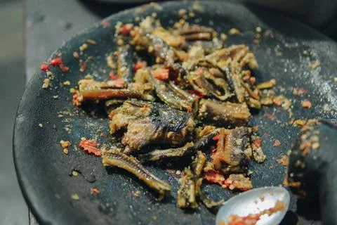 The process of making Sambal Belut or Hot Chili Eel Sauce, a traditional fo.. Stock Photos