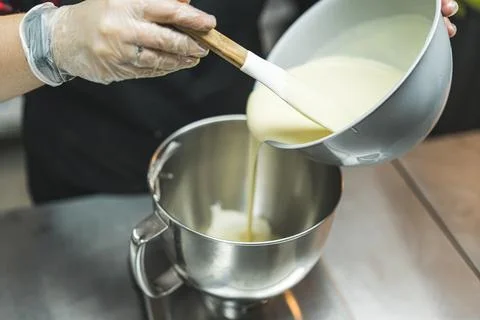 Process of making sour cream for cakes, bakery, dessert and baking concept 스톡 사진