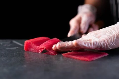 The process of making sushi by the chef Foto stock