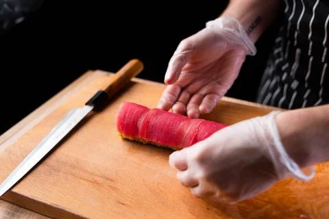 The process of making sushi by the chef 스톡 사진