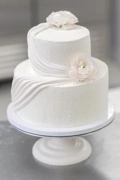 Process making white wedding cake Stock Photos