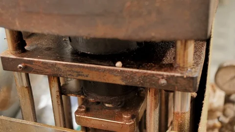 The process of making/producing gluten free, puffed rice cakes/bread/creackers Stock Footage 125934513