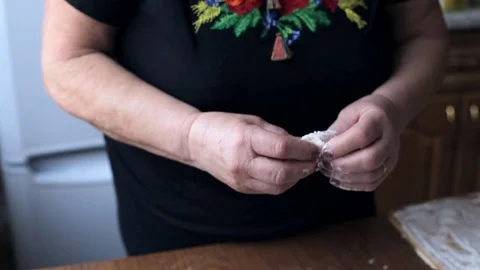 Process of modeling dumplings Vídeos de archivo 73424843