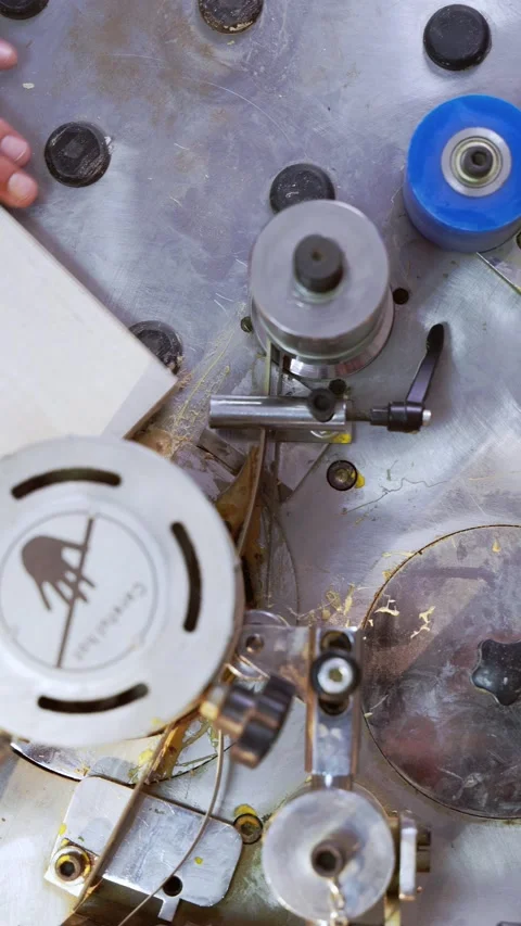 The process of pasting PVC edge product from chipboard. The machine for Video stock 170683531