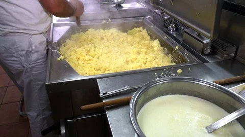Process of preparation of mashed potatoes 動画素材 90232278