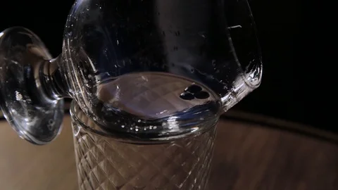 The process of preparing an alcoholic cocktail at the bar. Video stock 104782438