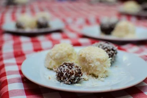 The process of preparing children at school for small cooks Stock Photos