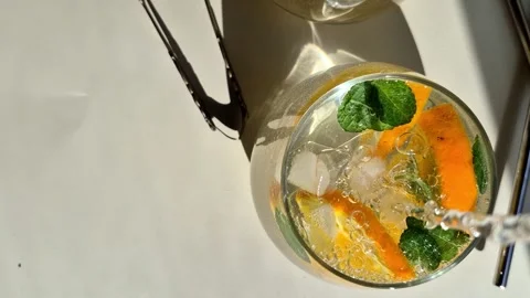 The process of preparing cold lemonade Stock Footage 304793500