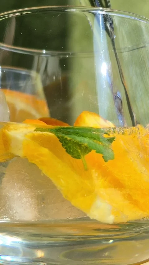 The process of preparing cold lemonade Stock Footage 304793674