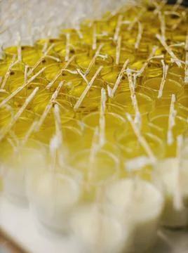 Process of preparing cozy candles Foto stock