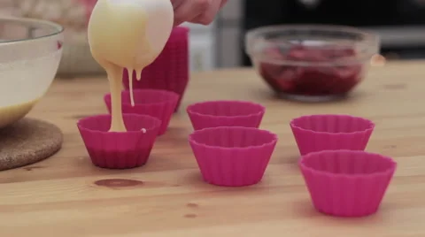 The process of preparing cupcakes in the kitchen 스톡 동영상 61367295