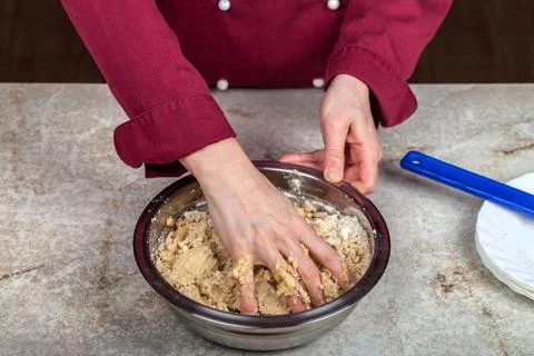 The process of preparing a homogeneous mass of dough for baking 스톡 사진
