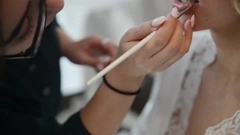 The process of preparing for the procedure make-up Video stock 134933384