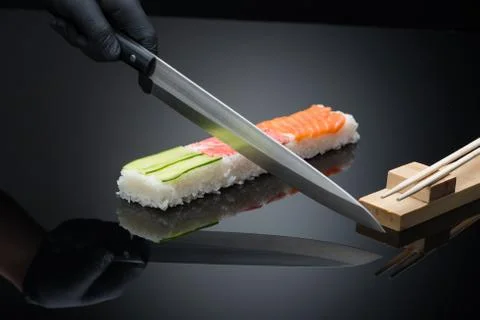 The process of preparing sushi Foto stock