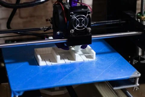 The process of printing on a 3D printer 스톡 사진