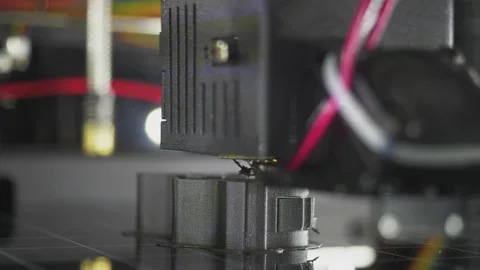 The process of printing polymer parts on a 3D printer Vídeos de archivo 130790966