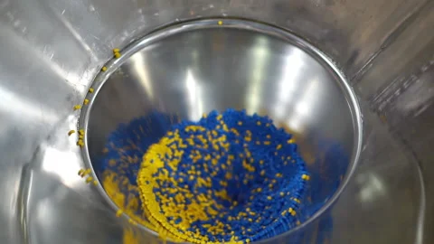 The process of processing polymeric materials. Stock-Footage 143968898