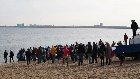 The process of releasing fish to local rivers. Russia, Saratov - october, 2018 스톡 동영상 130874936