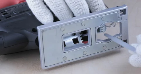 The process of replacing blades 스톡 동영상 126653635