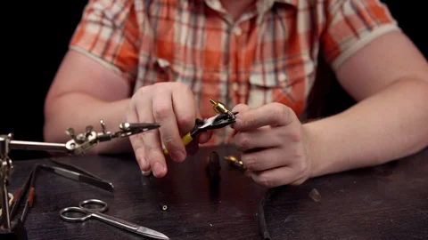 Process of replacing the cable for audio rca connector. Stock Footage 114218107