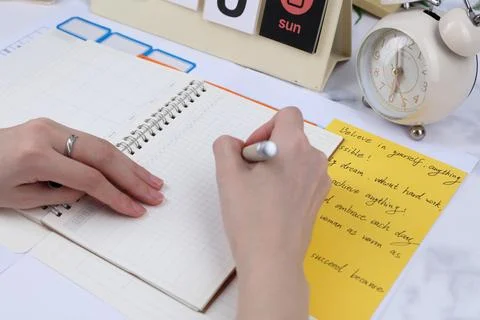 Process service documents in office scenarios Stockfoto's
