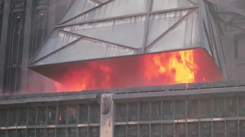 The process of working on the production of coke Видео 81500108