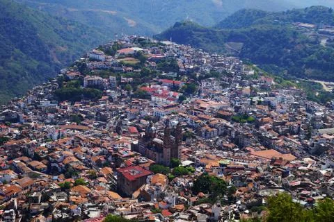 Processed by: Helicon Filter; Elevated view of Taxco de Alarcon, Mexico. Foto stock