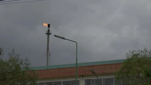 Processing of fossil fuels, petroleum transformed into derivatives pollutes Stock-Footage 310339804