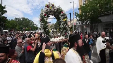 Procession of relics of Saints Cyril, Methodius in Sofia, Sofía, BG - 23 May 202 Vídeos de archivo 204138541