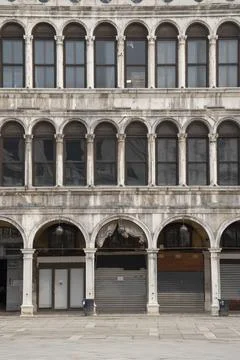 The Procuratie Vecchie, elevation in Piazza San Marco, city of Venice, Italy, Stock-Fotos