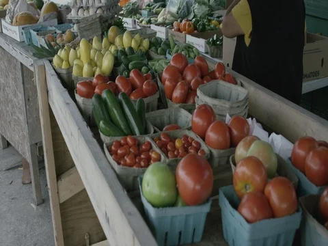 Produce Stand 4K Vídeos de archivo 83999409