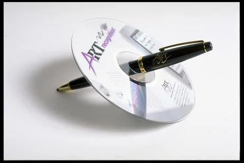 PRODUCT SHOT: Advanced Recognition Technologies ART CD-ROM, which programs Windo 写真素材