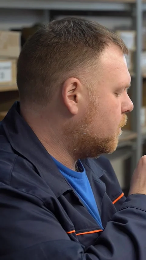 Production and assembly of audio electronics and sound equipment. 스톡 동영상 297601625