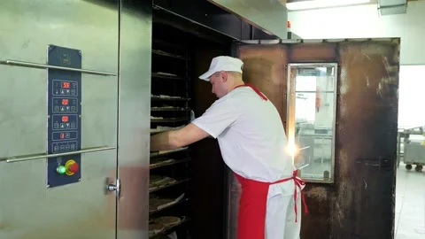 Production of confectionery products. The process of baking cakes and cakes at Stock Footage 171883074