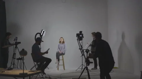 Production Crew Set Studio For Interview 库存影片 208714190