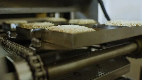 Production of instant noodles Stock Footage 84792999