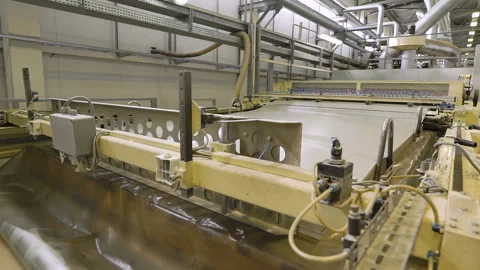 Production line, workshop or conveyor for the manufacture of lamination for Video stock 107824062