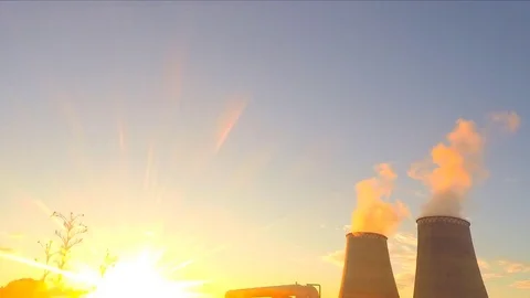 Production pipes at sunset timelapse 스톡 동영상 81606233