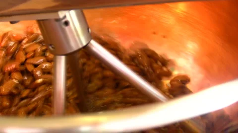 Production of roasted almonds 動画素材 4400097