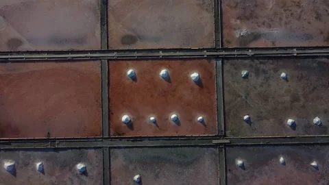 Production of salt Stockbeeldmateriaal 139071195