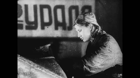 Production of Soviet tanks. World War II Vídeos de archivo 235537081