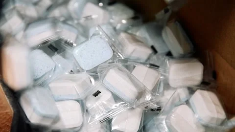 Production of tablets for dishwashers. 스톡 동영상 209146027