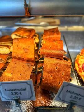 Professional Baking Process in KitchenU 스톡 사진