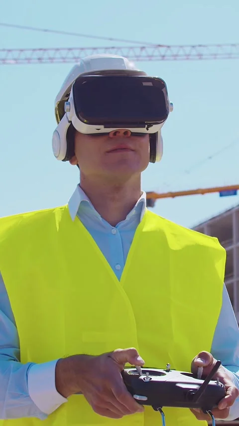 Professional builder standing in front of construction site. Foreman in hardhat Stock Footage 307693314
