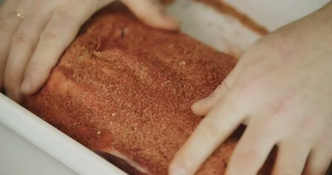 Professional chef is preparing meat for pull-pork barbecue 動画素材 88980096